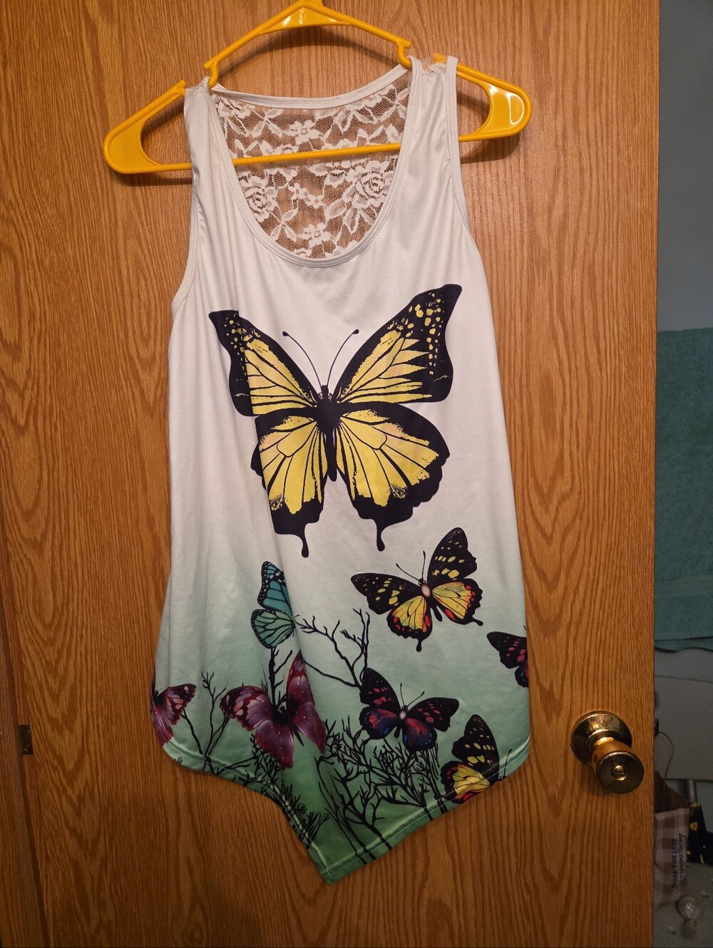 butterfly lace tank top size xl